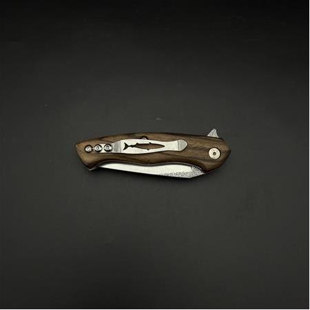 yarı otomatik içten kilit mekanizmalı Kemer klipsli n690 Çelik ceviz ağacı kabze çakı